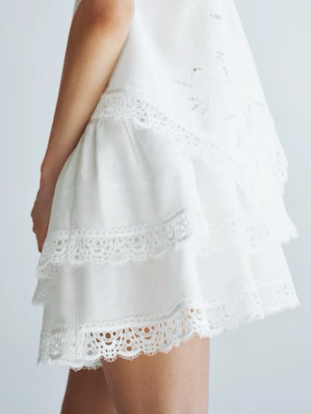 White Cotton Lace Trim Mini Skirt - NWT, size S